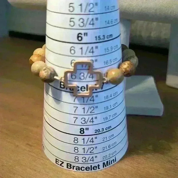 Vintage Stone Beaded Metal Cross Stretch Bracelet - Picture 4 of 4